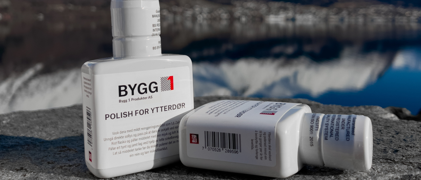 Polish flaske fjell i bakgrunnen